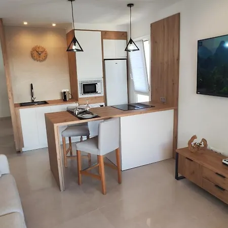 Enjoy The Sun Apartment